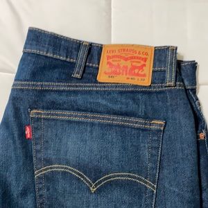 541 Levi’s 40x32 jeans. Blue wash.